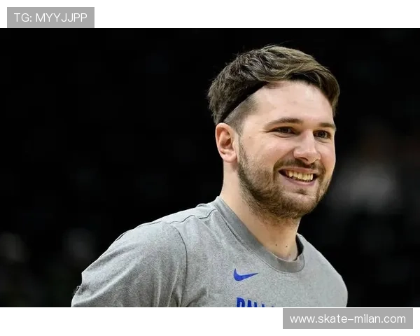 猜猜他是谁 足球场上的超级巨星 是你最爱的那个球员吗